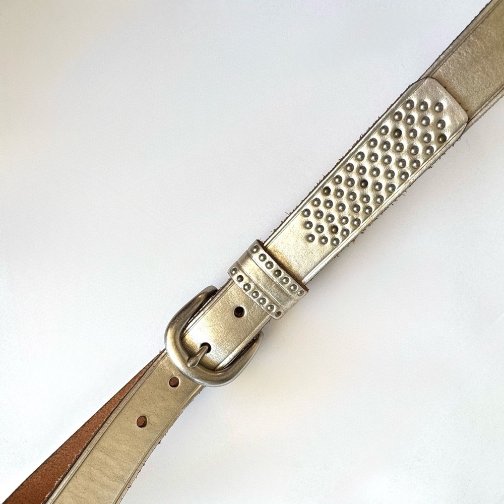 Fossil Genuine Leather Studded Belt Women’s Sz M - Champagne Gold, Silver Buckle - Picture 2 of 7